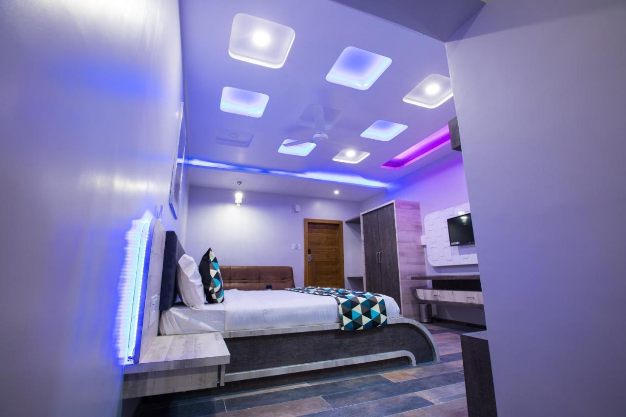 Hotel Balaji Palace ปอร์บันดาร์ ภายนอก รูปภาพ