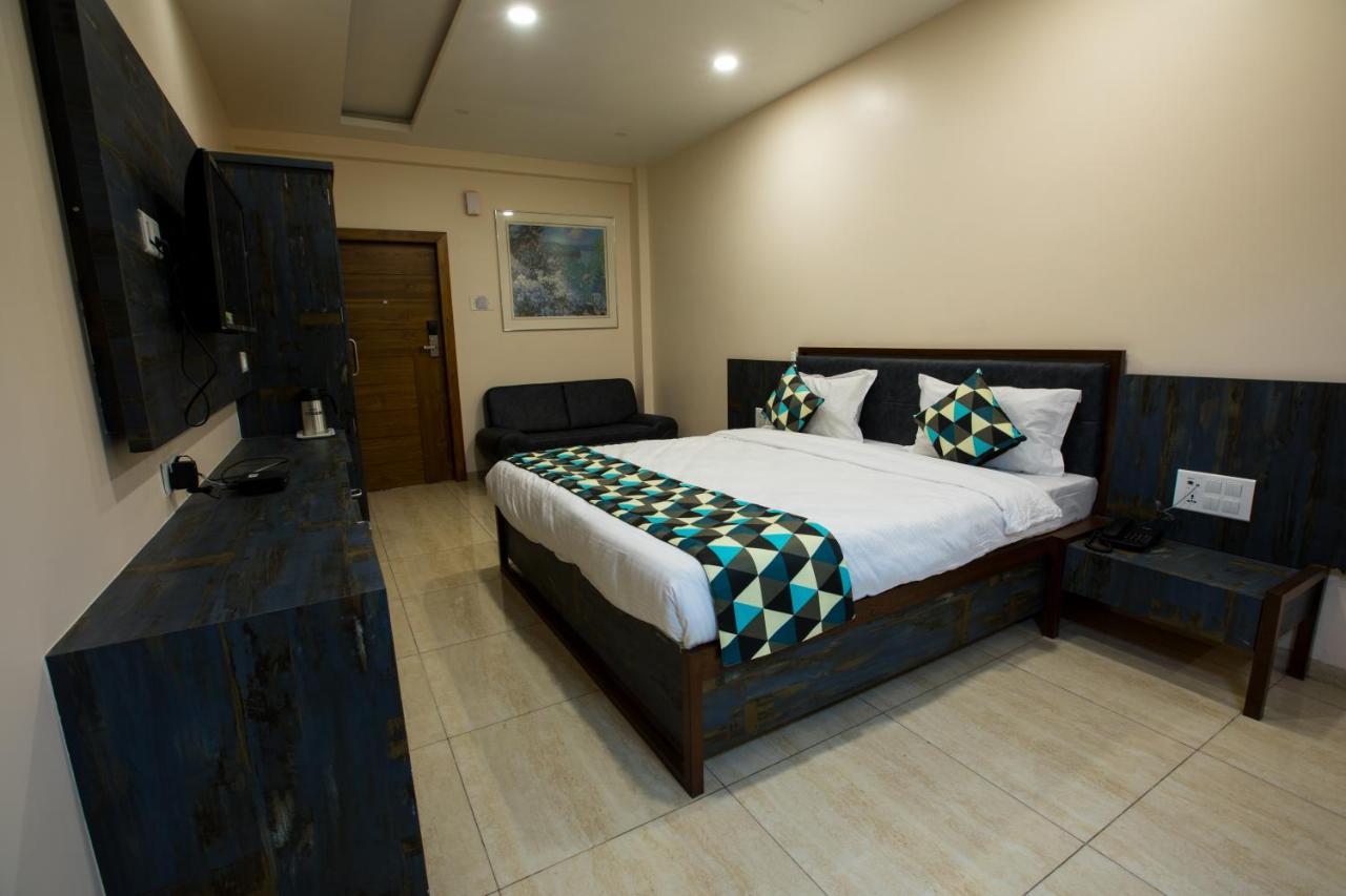 Hotel Balaji Palace ปอร์บันดาร์ ภายนอก รูปภาพ