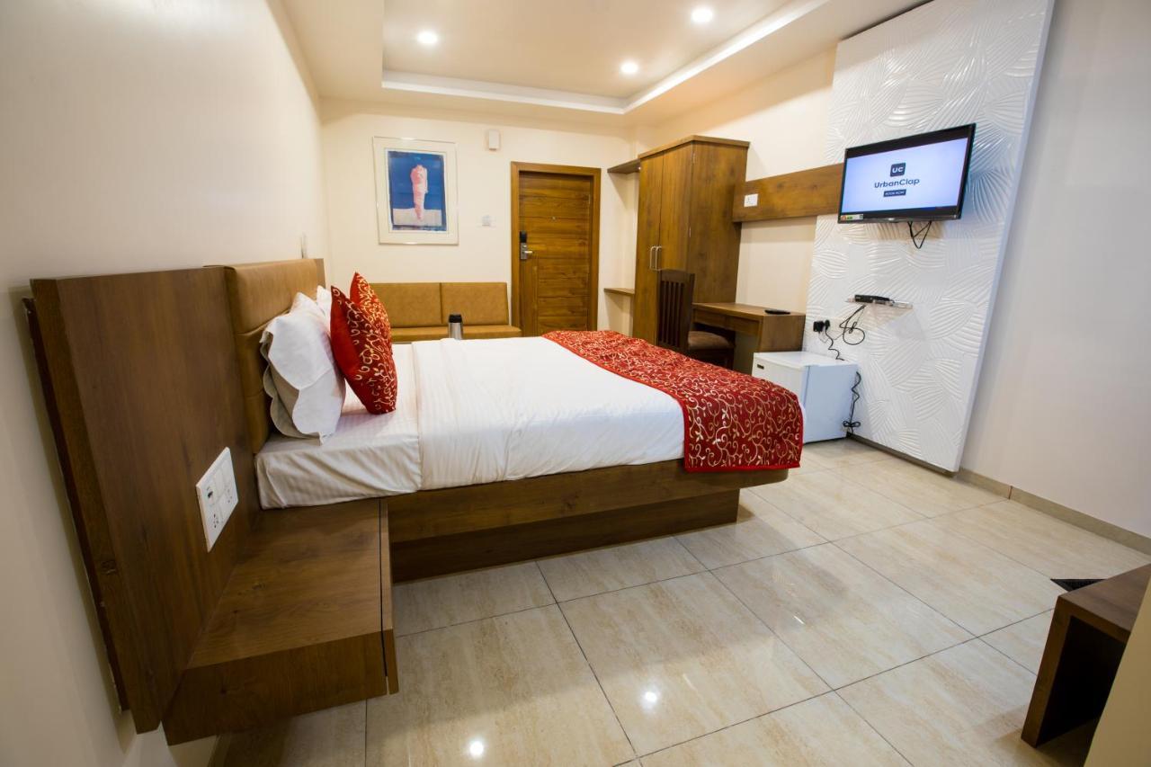 Hotel Balaji Palace ปอร์บันดาร์ ภายนอก รูปภาพ